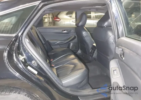 2019 Toyota Avalon Hybrid Xle from USA, damaged, VIN 4T1B21FB0KU008639